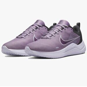 Nike Downshifter 12 Unisex Fitness Running & Training Size 6.5 Women's (New)